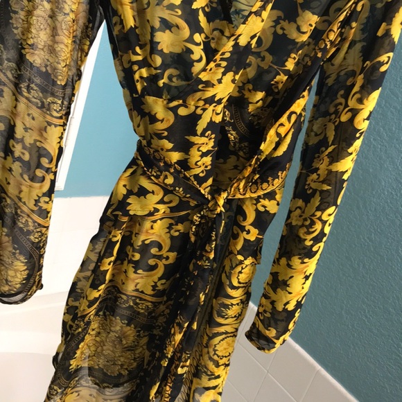 Black and yellow patterned tie dress - Picture 4 of 8